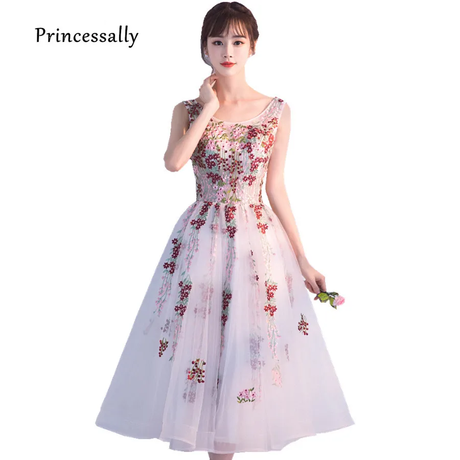 Женское вечернее платье цвета шампанского красное элегантное длиной до колена с