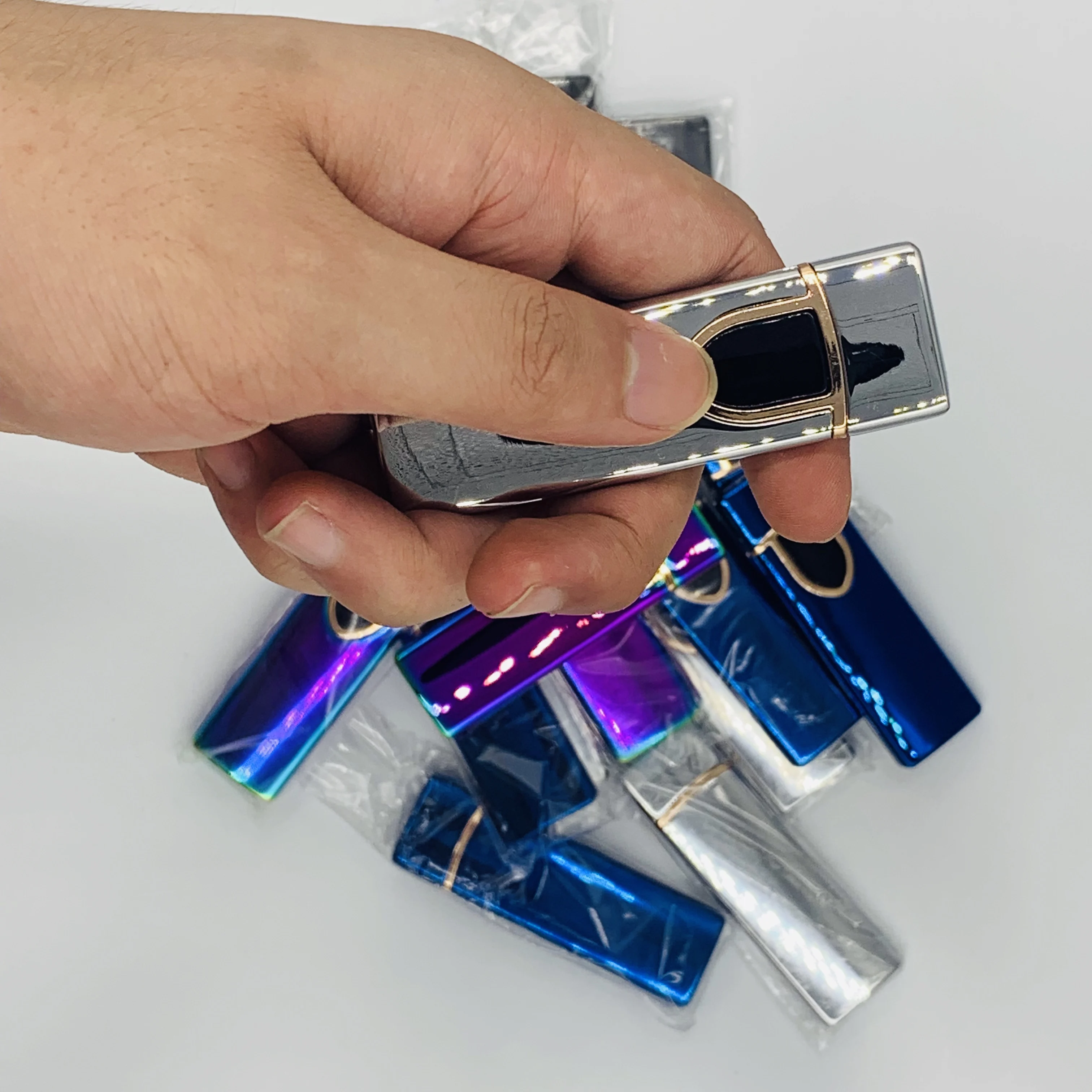1 шт. ветрозащитный хороший подарок бездымный USB прикуриватель ветрозащитная