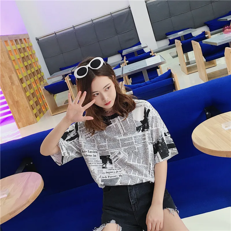 Ulzzang harajuku Свободные для женщин рубашка уютный газета печати camiseta mujer О образным