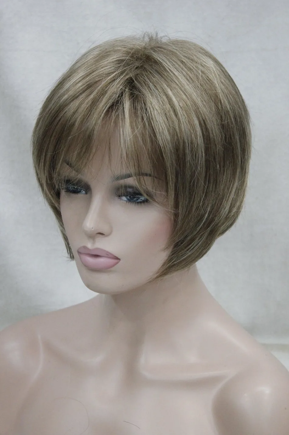 0000120 Новый очаровательная браун смешать с коричневый корень женская короткий