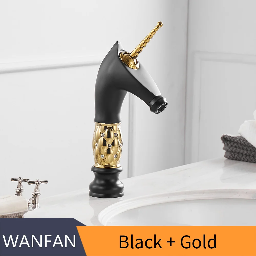 Black And Gold Смеситель для раковины, уникальный модный кран для ванной комнаты с лошадиной головкой, черная латунь, на бортике, одинарная длинная ручка, смеситель для туалета 855755 - Цвет: Black And Gold