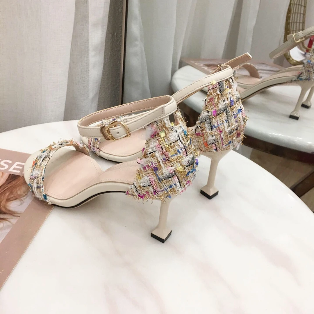 Обувь женские босоножки коллекция 2019 года Летние однотонные на высоком каблуке с