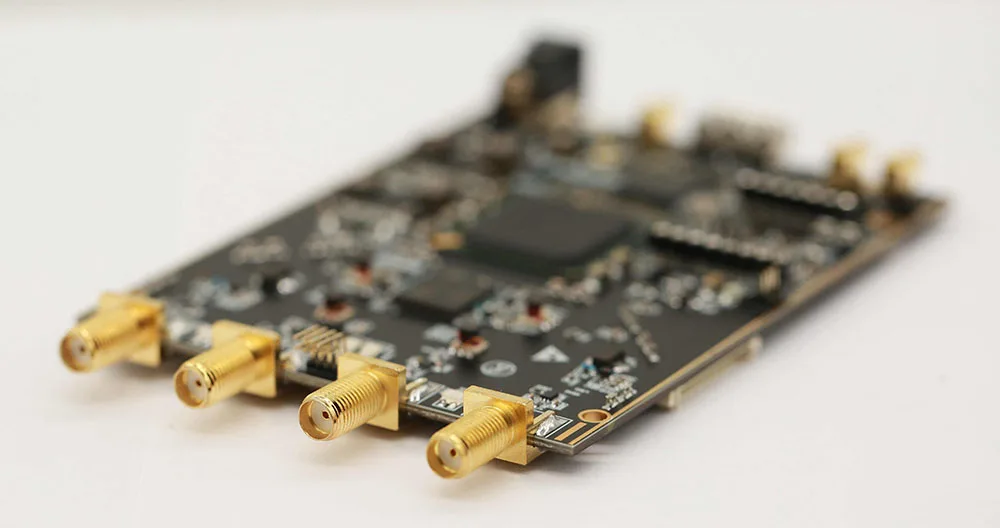 LUSYA совместимая версия USRP-B210 MICRO+ версия полностью совместим с пбсша драйвер поддержкой полосы preselector T0039
