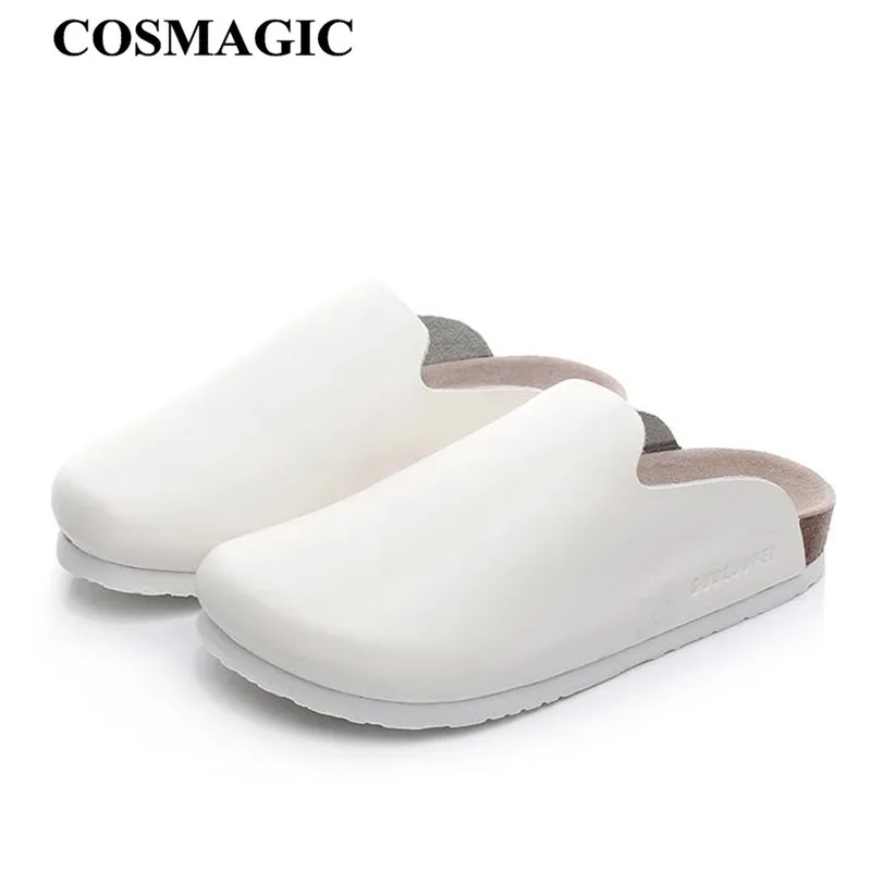 COSMAGIC/Новинка года; летние пляжные пробковые шлепанцы; повседневные женские белые сабо из искусственной кожи с закрытым носком; шлепанцы без задника на плоской подошве