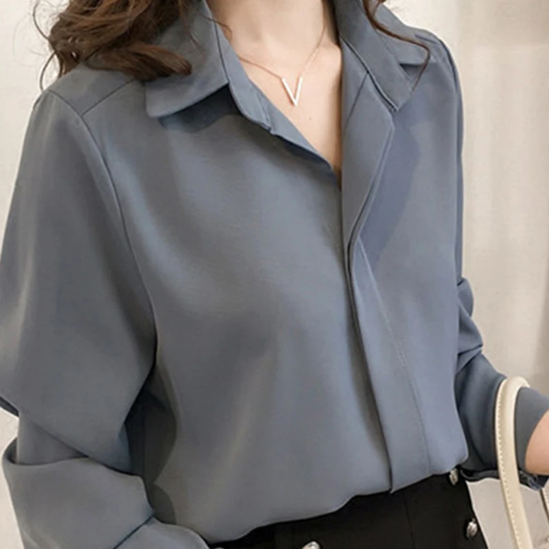 Женская шифоновая блузка с отложным воротником и v-образным вырезом Pantalon