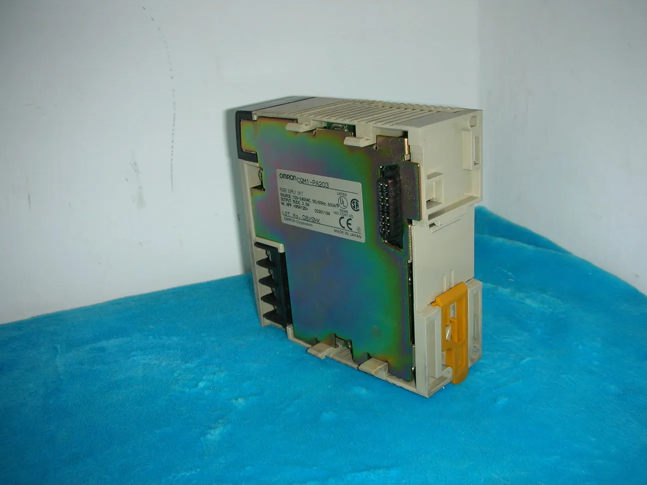 1 .  Omron CQM1-PA203 power plc