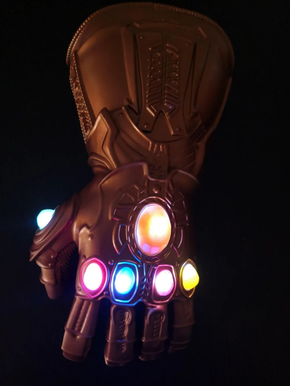 Светодиодный светильник Thanos Infinity Gauntlet Мстители Бесконечность войны косплей светодиодный перчатки ПВХ/латекс фигурка модель игрушки Хэллоуин реквизит