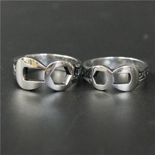 Кольцо байкерское из нержавеющей стали 316L с полировкой Размер 7-13 | Украшения и