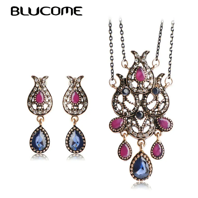 Женский комплект из колье и серёг Blucome красный украшенный искусственной смолой в
