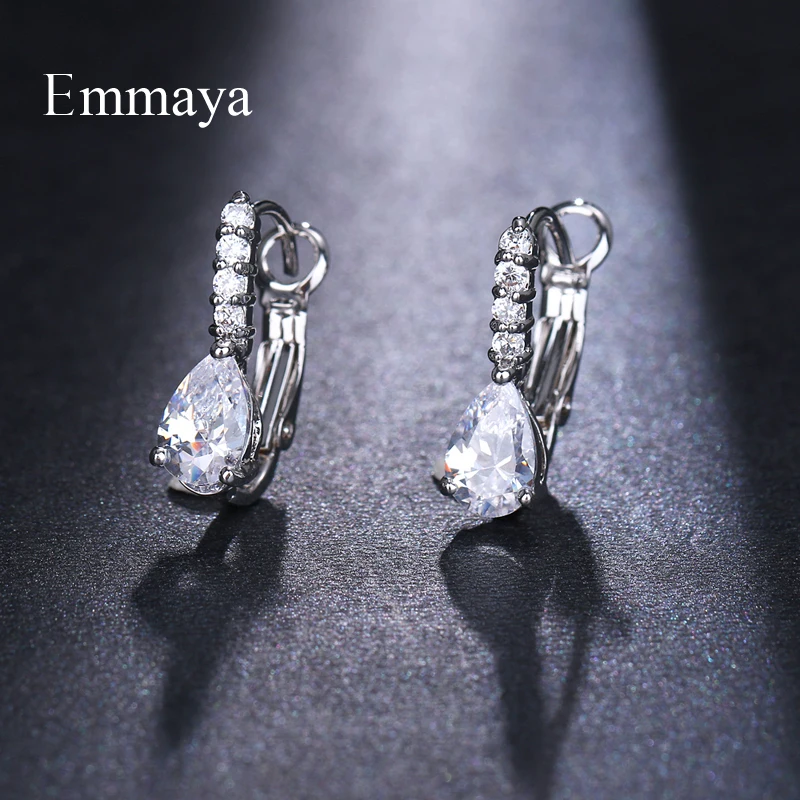 Серьги гвоздики серебристого цвета EMMAYA в форме капли воды модные и элегантные