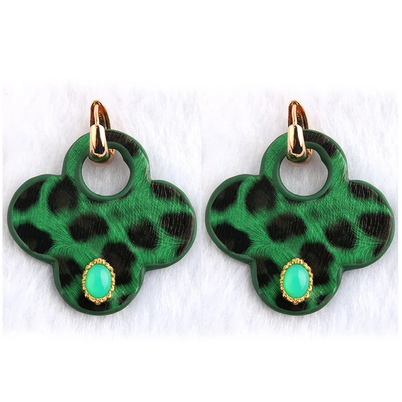 NeeFuWoFu Висячие большие серьги с тигром подвеска клевер женская кожа