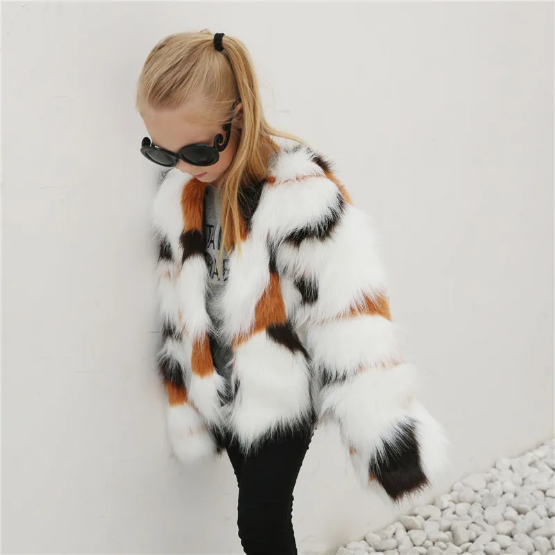 Норковые пальто для девочек Новинка 2017 года модное Яркое с искусственным мехом
