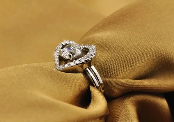 

Genuine Moissanite Diamond Ring Heart Pattern 0.5CT Engagement Diamond Rings Set Solid 18K White Gold Jewelry Wedding Women Set
