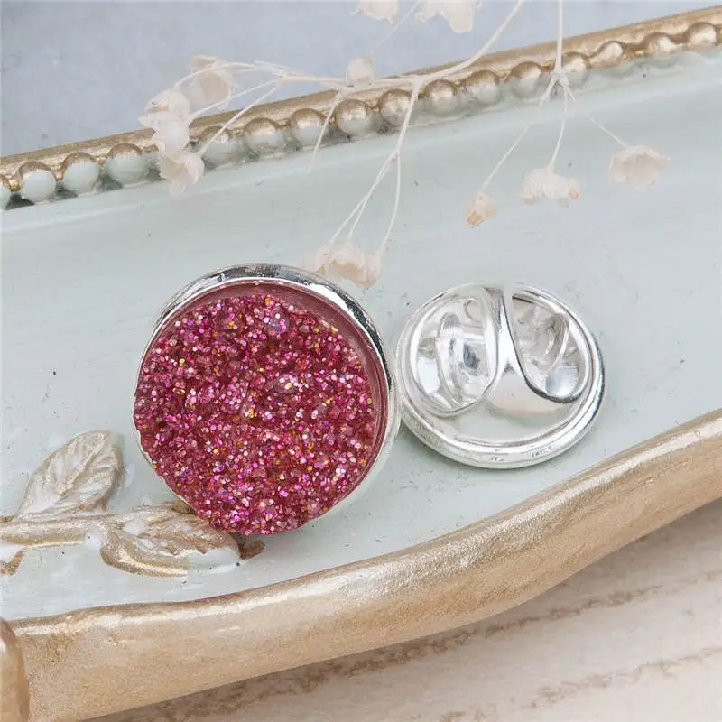 DoreenBeads Смола Drusy/Drusy галстук Tac нагрудные булавки броши Круглый Серебряный цвет фуксия AB Цвет 14 мм(4/") Диаметр. Ручная работа, 1 шт - Окраска металла: 4