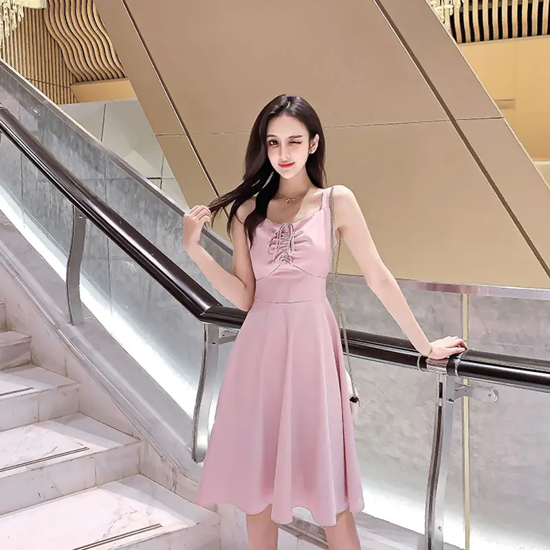 Новая летняя женская одежда 2019 корейское платье на бретельках с v образным