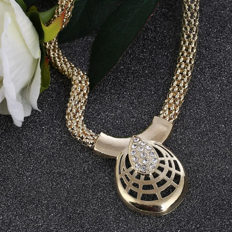 Свадебные золотые ювелирные наборы из Дубая ожерелье и браслет с кристаллами в