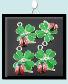 10pcs/pack Cute Jingle Bells Lot Craft Charms Christmas Smile Face Phone Pet Decor Necklace Pendant Baby Gift 19*19*19mm 35281