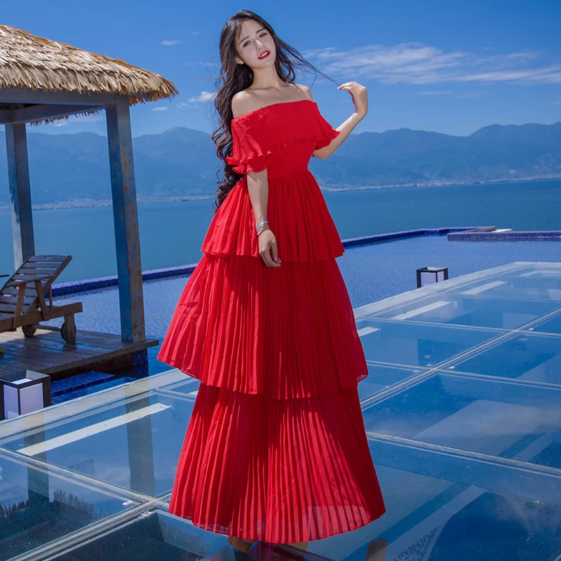 Женское приталенное шифоновое длинное платье без бретелек с разрезом