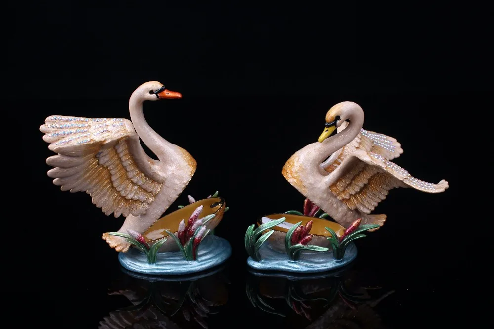 Swan Hinged Trinket Box Swan Handmade Jeweled Metal Trinket Box 8.5*8.5 CM