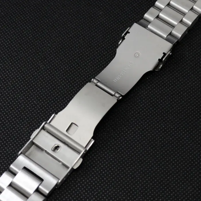 

Silver Color Watch Strap 22mm Stainless Steel Watch Band with Folding Claps with Safty GD013422