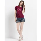Женская свободная футболка с принтом очков, мультяшная модная футболка для отдыха, летняя женская футболка с коротким рукавом, женская одежда разных цветов