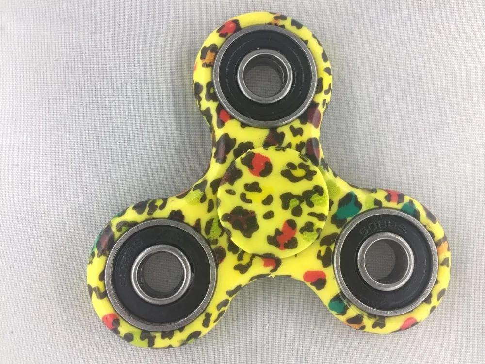 спинер Ручной блесны Непоседа figet палец spiner сома figit EDC Tri-Spinner игрушка carki handspinner