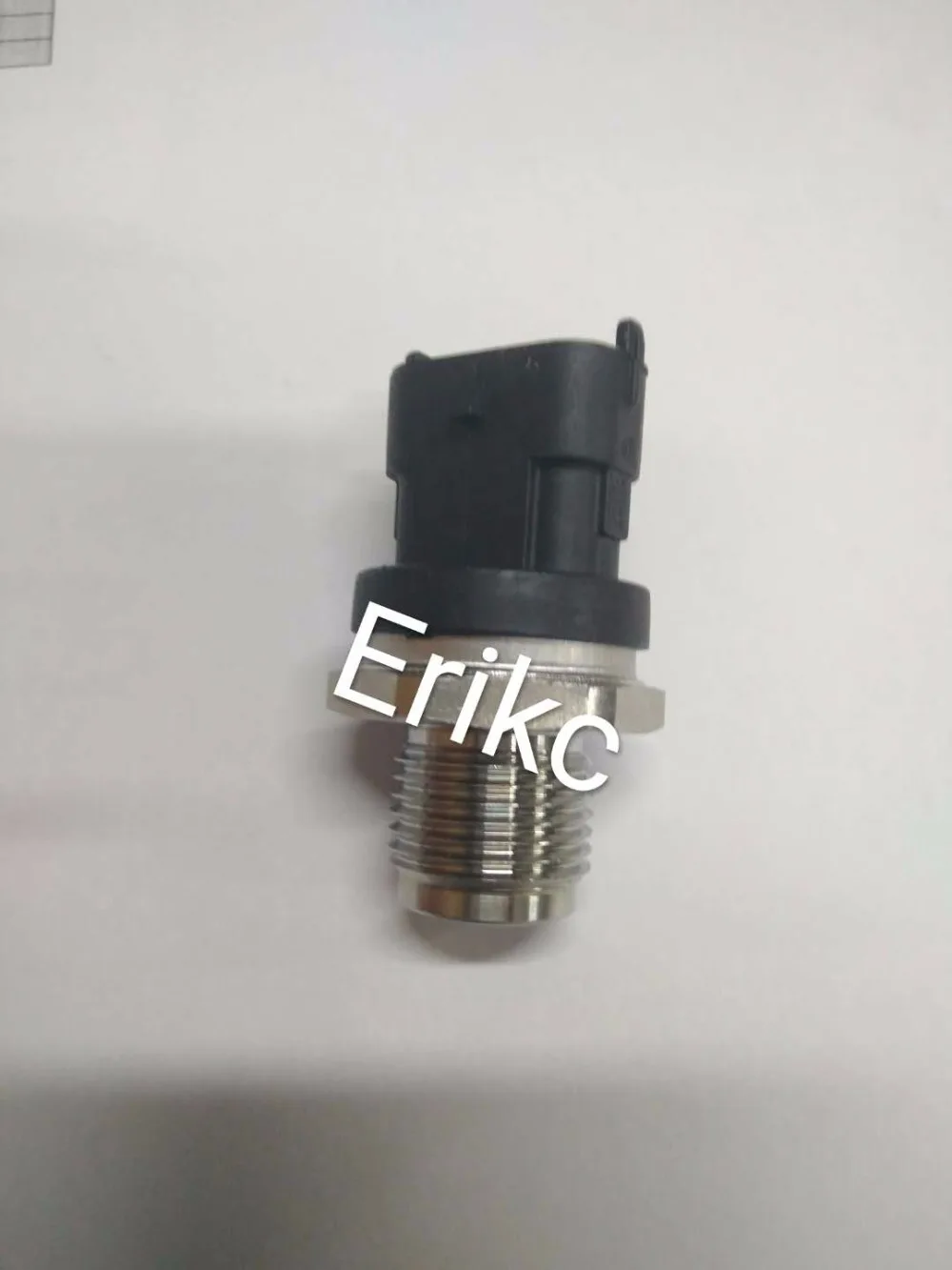 

0281002937 Fuel Injection Rail Pressure Sensor For Volvo Ford 0281002864