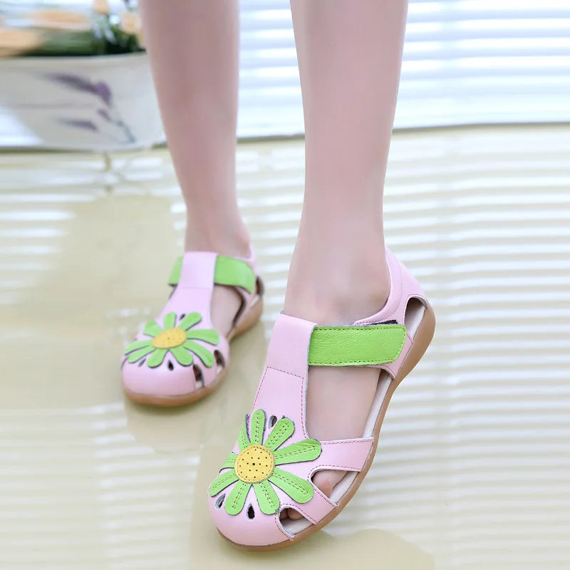 Натуральная кожа девушки сандалии 2017 лето подсолнечник закрытым носком вырезы