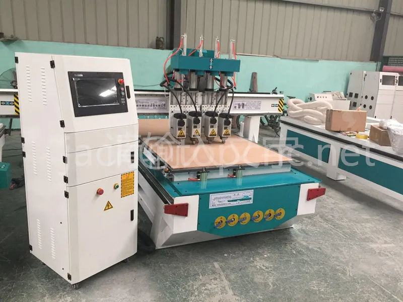 Китай цена 1325 двери шкафа решений древесины cnc router 4 машины оси ЧПУ машины| |