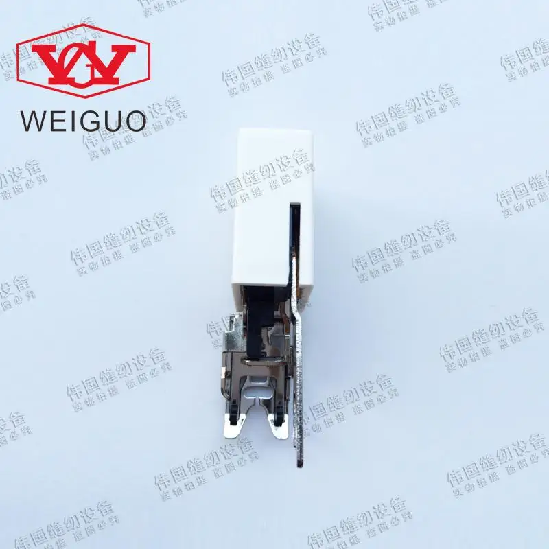 Многофункциональная бытовая швейная машина профессиональная синхронная