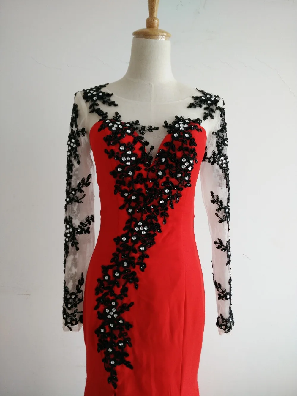 Длинные рукава черные кружевные красные вечерние платья 2015 длина до пола с