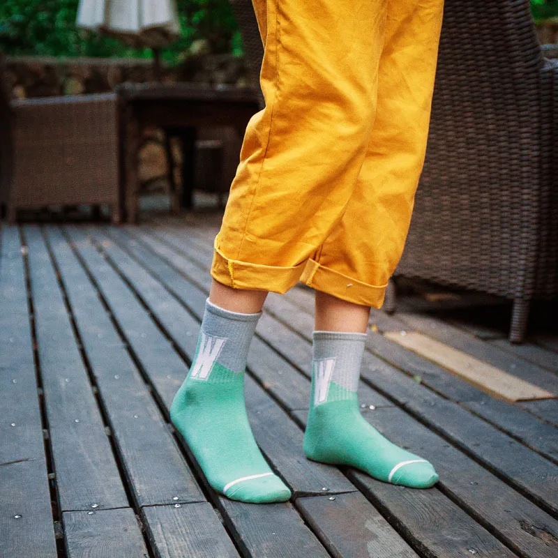 Moda Socmark летние носки Для женщин, хлопковые, в стиле пэчворк, милые носки для девочек плотное пальто с надписью носки Harajuku женские плотное белое пуховое теплое блестящие буквы