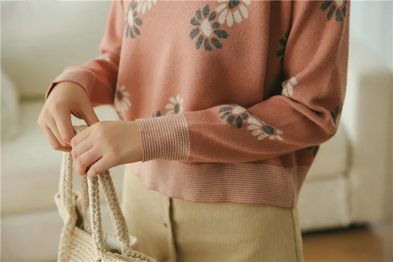 Женская одежда милые Kawaii повседневные свободные Цветочные вязание свитера