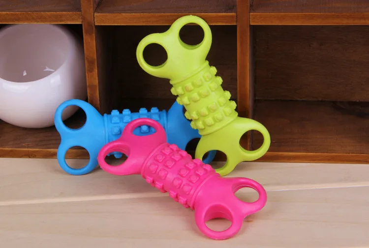 Free shipping Dog chews toys 3 candy colors pet Non-toxic soft rubber bone 4hole shaped chew for dogs Pet products toy | Дом и сад