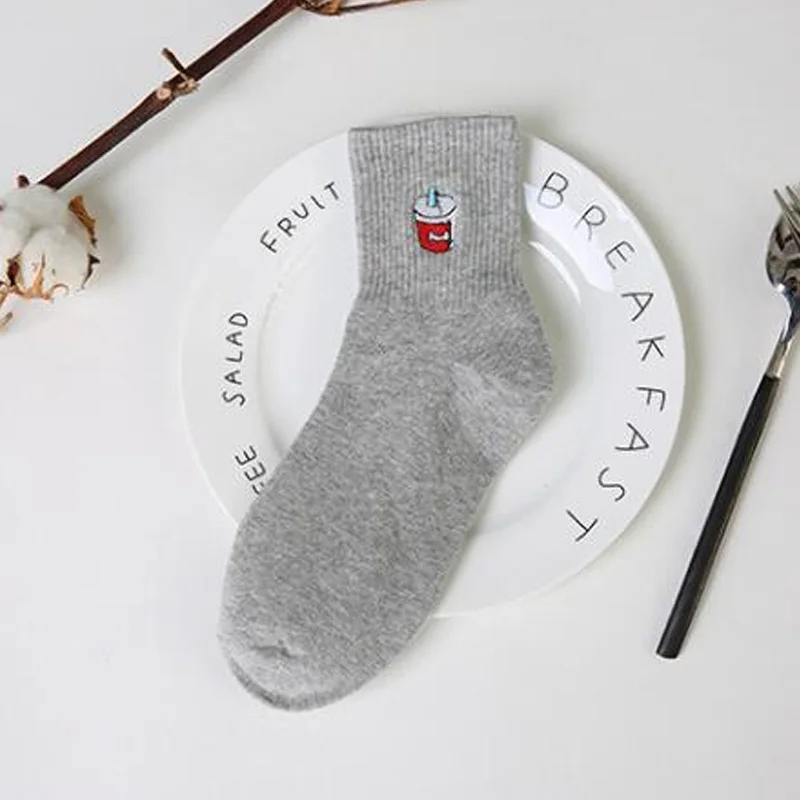 Cola Gray Женские хлопковые короткие носки, размер: новинка, Купидон, усы, молоко, кола, Леон, клевер, любовь, улыбка, лицо - Цвет: Cola Gray