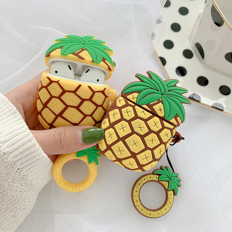 Чехол для AirPods со забавной карикатурой ананаса, защищающий их силиконовым покрытием и имеющий кольцо для пальца.