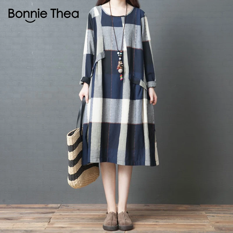 Фото Bonniethea 2018 Women Plus Size Cotton Autumn Dress O-Neck Plaid Casual Loose dress woman Large size Mid-Calf Vestidos Женская одежда Bonniethea 2018 Women Plus Size Cotton Autumn Dress O-Neck Plaid Casual Loose dress woman Large size Mid-Calf Vestidos Женская одежда