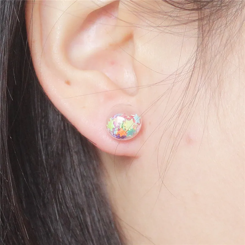 Женские серьги гвоздики со звездами простые маленькие ручной работы стеклянными