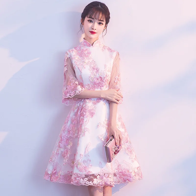 Розовый Розовый Мини Qipao Кружева Вышивка Китайская традиционная свадьба Cheongsam современный китайский халат Qi Pao старинные восточные платья s-xxxl - Цвет: Розовый