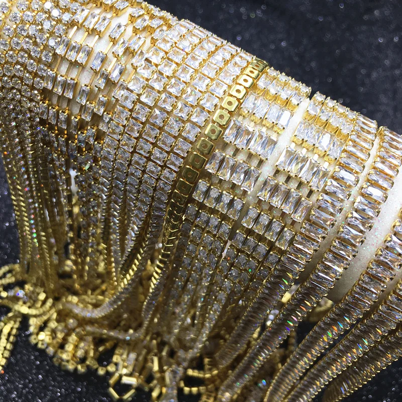 Циркониевая цепочка-коготь Золотая плотная цепочка с наконечником прозрачная