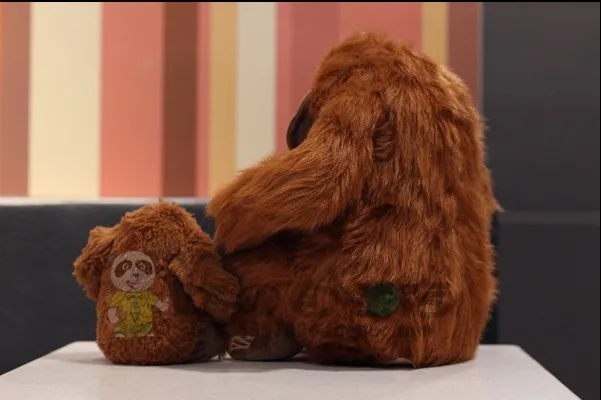 Бесплатная доставка супер милый рыжевой орангутанг плюшевый орангутан для