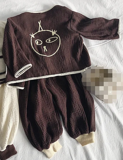 light tan clothe set Новое поступление, осенняя куртка в Корейском стиле с героями мультфильмов и штаны из чистого хлопка комплекты одежды из 2 предметов для мальчиков и девочек - Цвет: light tan clothe set