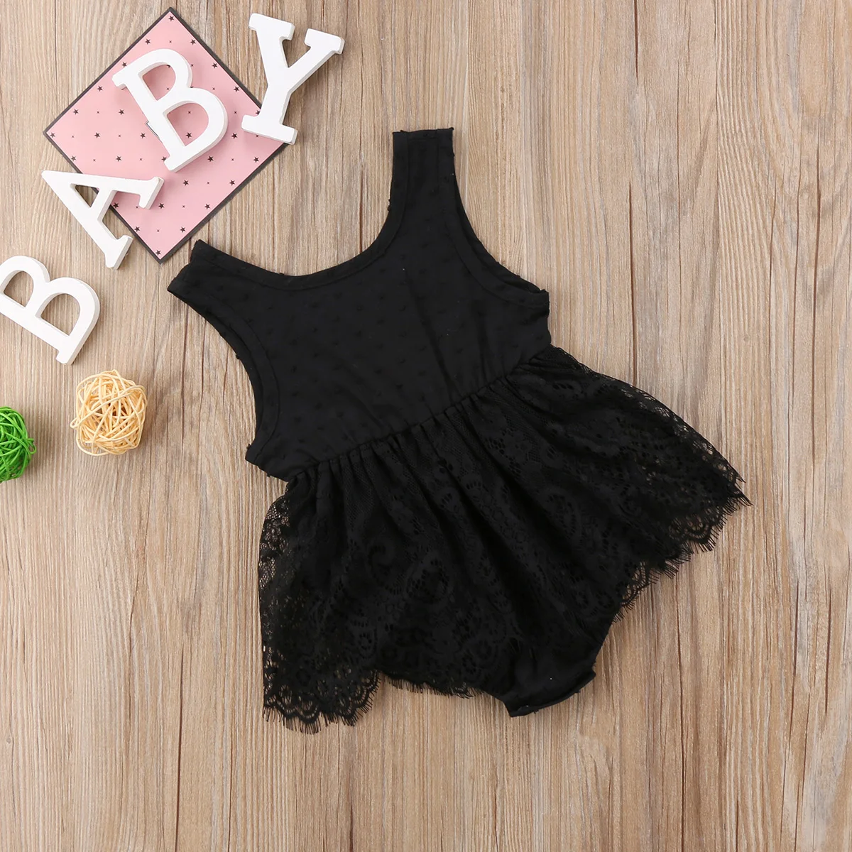 Детский кружевной комбинезон-пачка без рукавов на возраст 0-18 месяцев | Детская