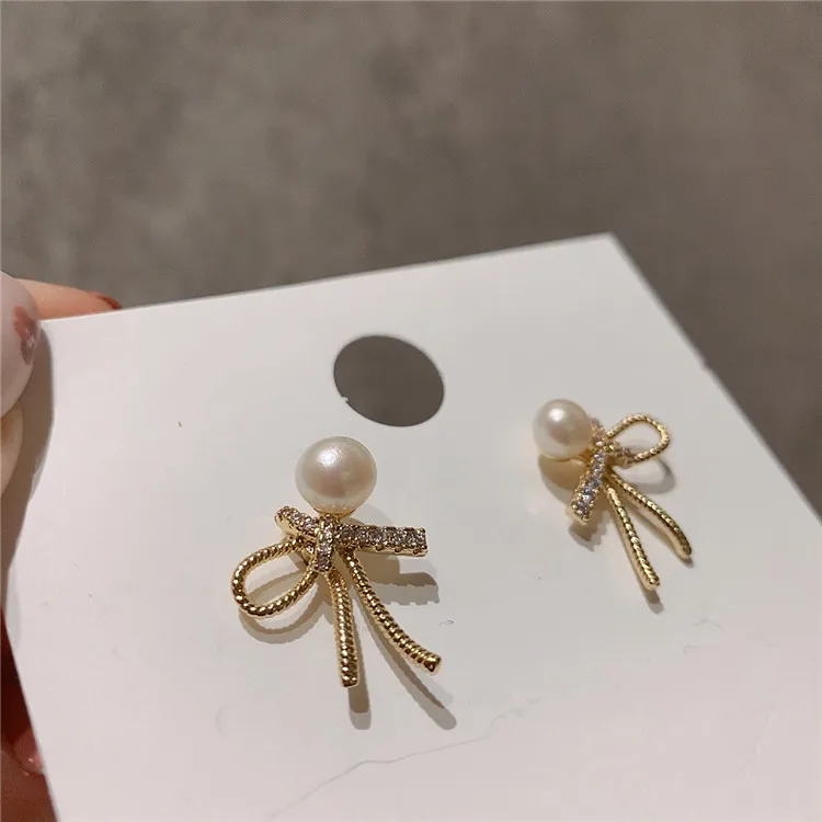 2019 New Arrival Bowknot Crystal Women Classic Stud Earrings Luxury Designer Jewelry For Fashion Accessories |
