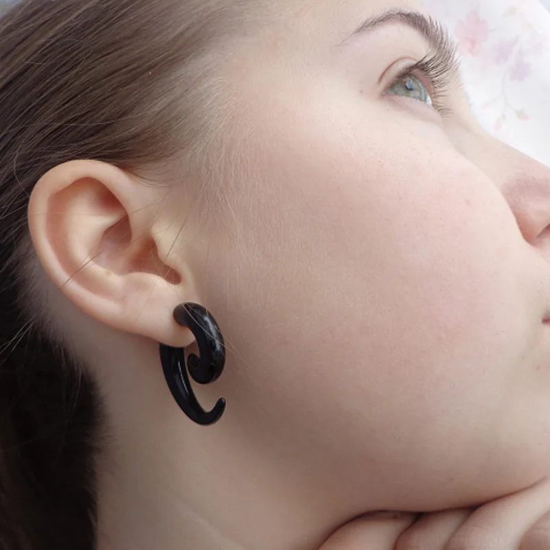 2 шт. Бесплатная доставка спиральная поддельная заглушка для ушей туннельные