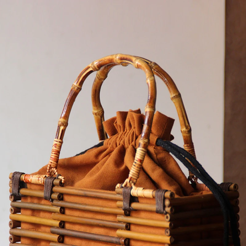 Сумка с ручками из бамбука. Сумочка из бамбука. Сумочка из бамбука. Чайная сумка. Сумочки из бамбука цветные.