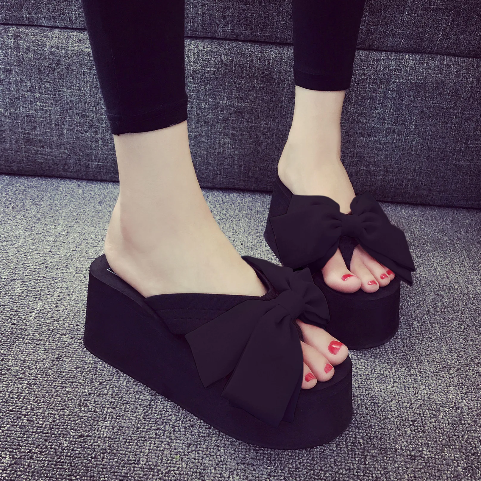 Шлепанцы женские с бантом пляжные сандалии Нескользящие на платформе летние