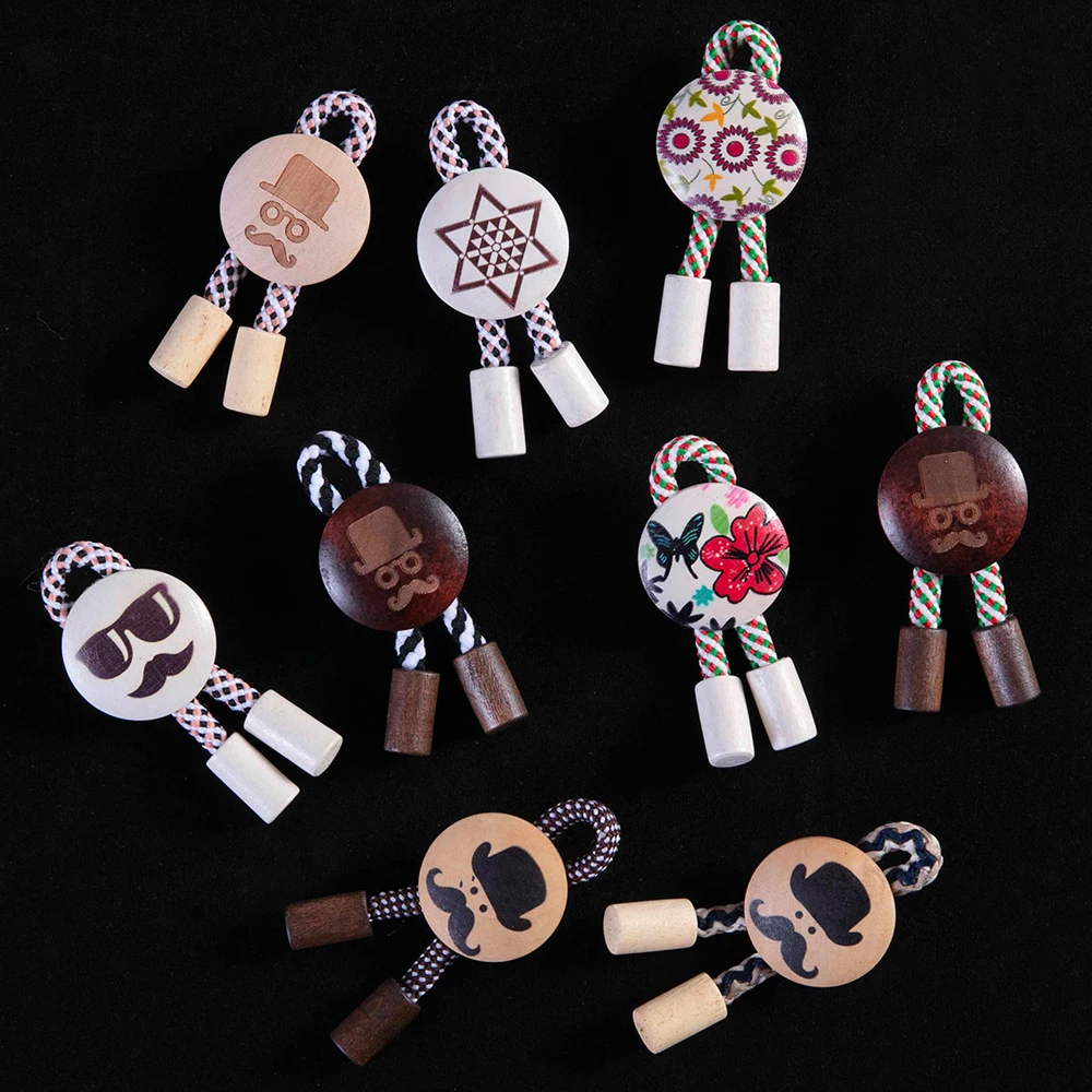 

2 pcs Cute Lapel Pins Wood Badge Printed Hat Mustache Brooch Vintage Brooches Bag Collar Pins and Brooches Clothing Accessories