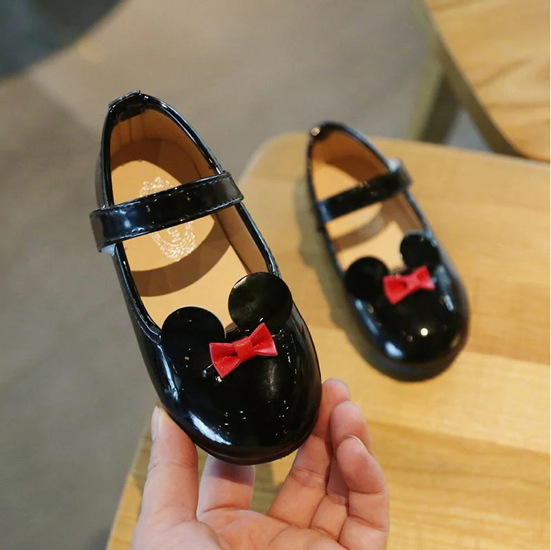 Весна Модная одежда для детей Детская мода девочек милый искусственная кожа с