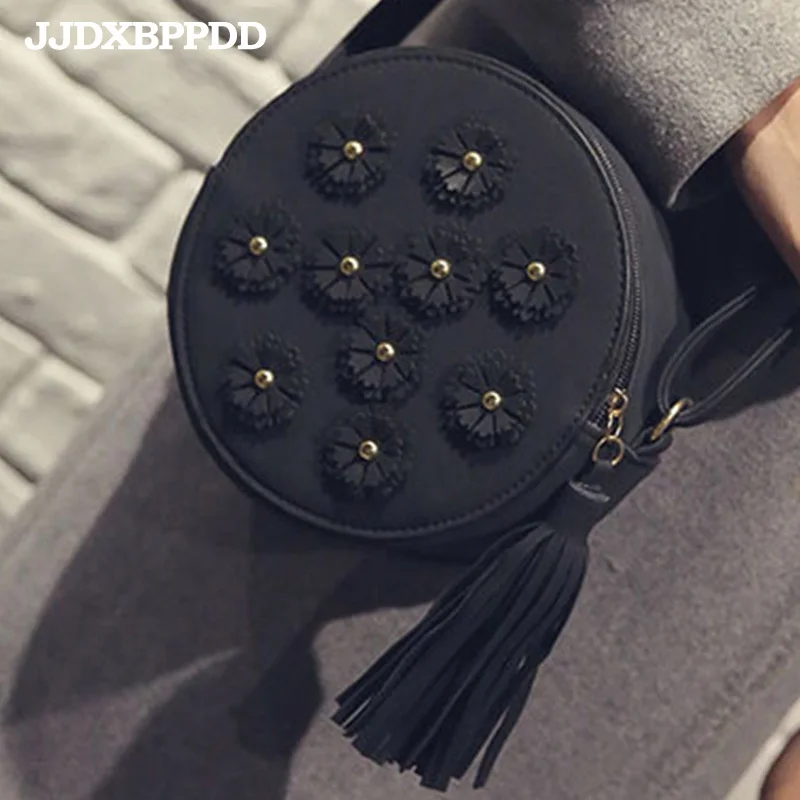 Женская сумка мессенджер JJDXBPPDD с круглым цветком и кисточками тканая через плечо
